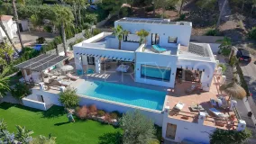 Comprar villa en Jávea de 4 dormitorios