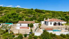 Finca for sale in Estepona