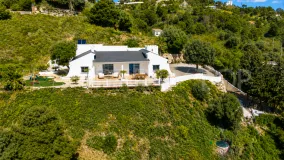 Finca in Estepona for sale