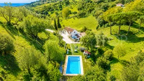 Se vende finca en Casares de 4 dormitorios