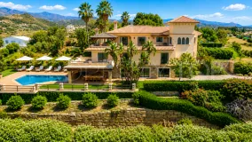 Estepona finca for sale