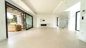 Se vende villa en Mijas Costa de 4 dormitorios