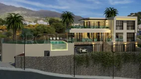 Se vende villa en Mijas con 4 dormitorios
