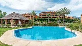 Apartamento planta baja en venta en Benatalaya