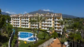 2 bedrooms apartment in Señorio de Aloha for sale