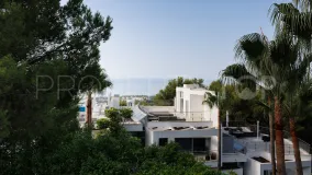 For sale Sierra Blanca 3 bedrooms semi detached villa