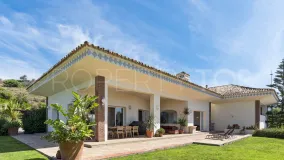 Comprar villa en Puerto del Almendro con 5 dormitorios