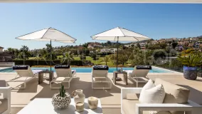 For sale 4 bedrooms villa in Nueva Andalucia