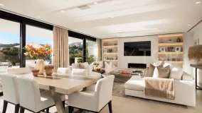 For sale 4 bedrooms villa in Nueva Andalucia