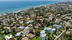 Ático a la venta con 3 dormitorios en Los Monteros