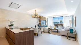 Apartamento con 2 dormitorios en venta en Marbella - Puerto Banus