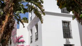 Hotel for sale in Estepona Centre with 9 bedrooms