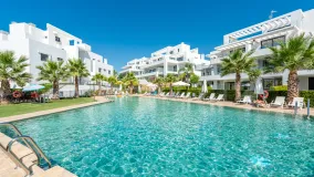 Se vende apartamento en Cortijo del Golf