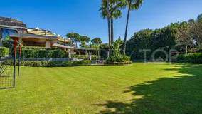 For sale villa in Guadalmina Baja