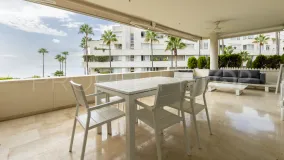 For sale apartment with 4 bedrooms in Los Granados Playa