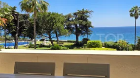For sale apartment with 4 bedrooms in Los Granados Playa