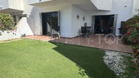 Apartamento planta baja a la venta en Jardines de Sotogrande con 2 dormitorios