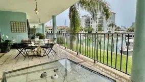 For sale 3 bedrooms ground floor apartment in Isla Carey