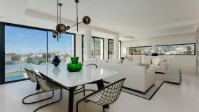 Villa en venta en Nueva Andalucia