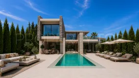 Villa con 8 dormitorios a la venta en Cortijo Blanco