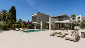 Villa con 8 dormitorios a la venta en Cortijo Blanco