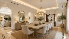 For sale Guadalmina Baja villa with 8 bedrooms