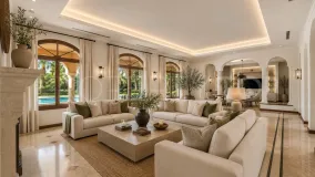 For sale Guadalmina Baja villa with 8 bedrooms