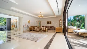 For sale 7 bedrooms villa in Casasola