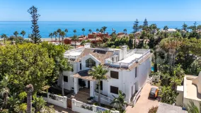 For sale 7 bedrooms villa in Casasola