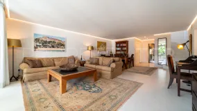 For sale duplex penthouse with 3 bedrooms in Puente Romano
