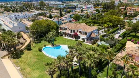 9 bedrooms Beach Side New Golden Mile villa for sale