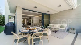 Villa pareada de 5 dormitorios en venta en Marbella - Puerto Banus