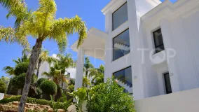 Villa for sale in Las Lomas de Marbella with 6 bedrooms