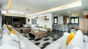 For sale Nueva Andalucia villa
