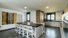 For sale Nueva Andalucia villa