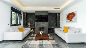 For sale Nueva Andalucia villa