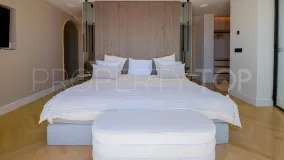 Buy Benahavis duplex penthouse with 3 bedrooms