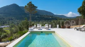 Villa con 4 dormitorios en venta en San José