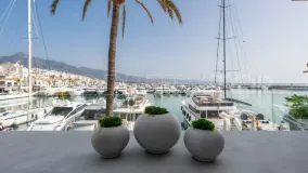 Apartamento en venta con 3 dormitorios en Marbella - Puerto Banus