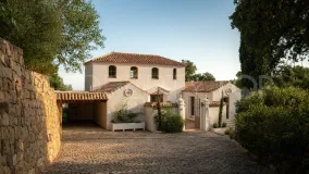 Comprar villa con 4 dormitorios en El Madroñal