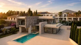 Villa con 8 dormitorios a la venta en Cortijo Blanco