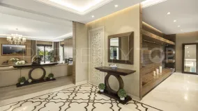Villa en venta de 5 dormitorios en Nueva Andalucia