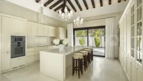 Villa en venta de 5 dormitorios en Nueva Andalucia