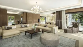 Villa en venta de 5 dormitorios en Nueva Andalucia
