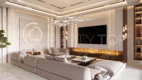 Villa for sale in Los Altos de los Monteros with 5 bedrooms
