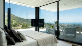 Buy Monte Mayor villa