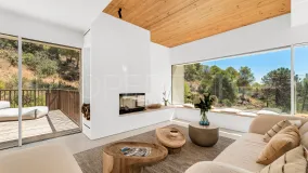 For sale villa with 5 bedrooms in El Madroñal