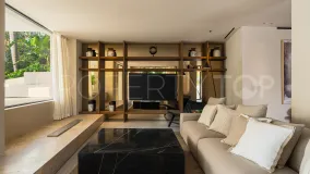 Villa en venta en Nueva Andalucia con 7 dormitorios