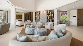 Buy 6 bedrooms villa in El Herrojo