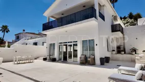 Villa in Nueva Andalucia for sale